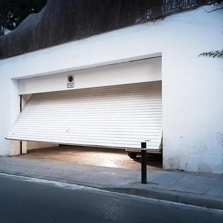 Casa Vilaro Park Guell バルセロナ