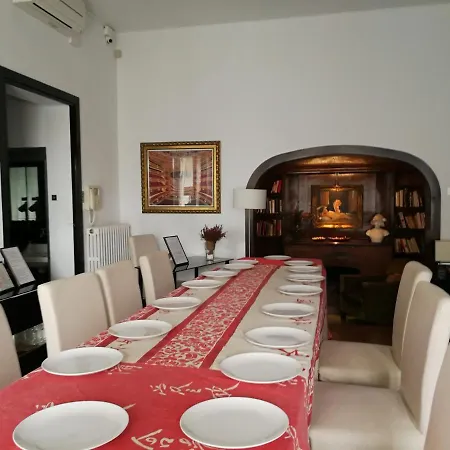 別荘 Casa Vilaro Park Guell バルセロナ