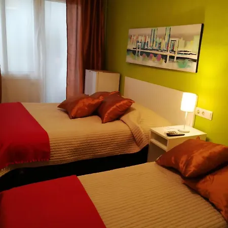 Casa Vilaro Park Guell 4*